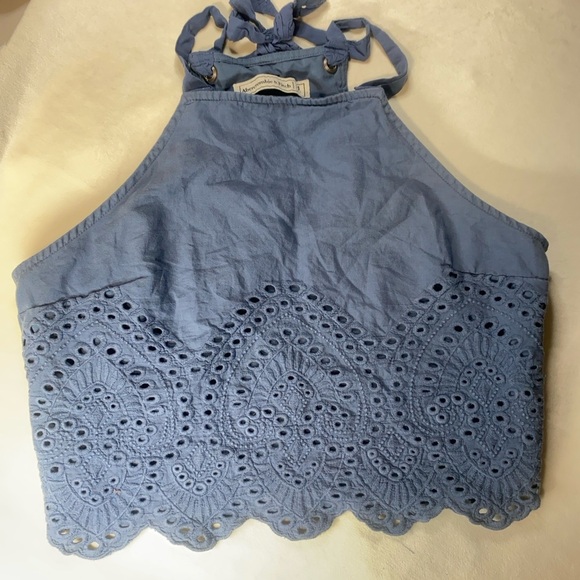 Abercrombie‎ & Fitch Blue Eyelet Halter Crop Top Women’s Size M Boho Festival - Picture 3 of 13